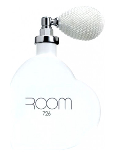 Rubino Cosmetics Room 726 White