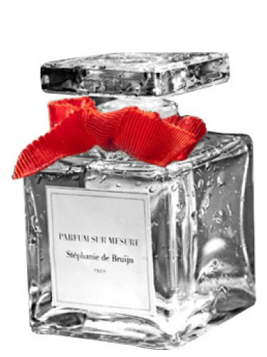 Stephanie de Bruijn - Parfum sur Mesure Le Pret-a-Parfumer Yin: Floral Water